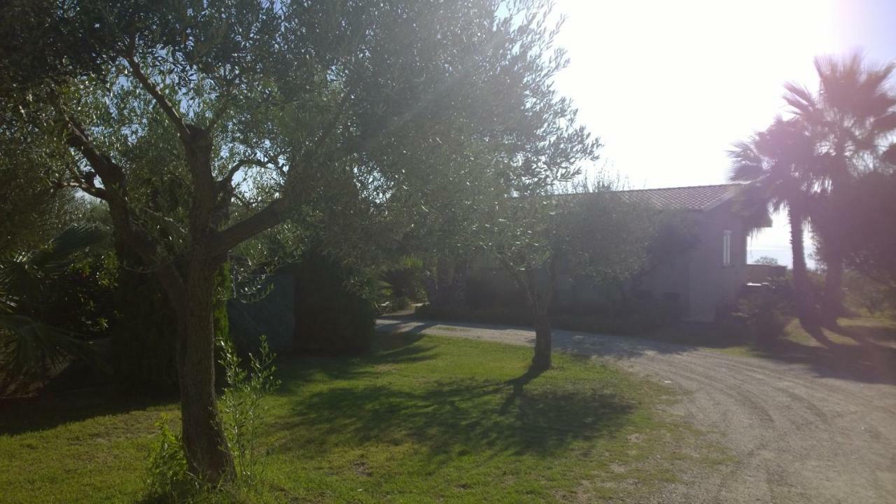La Scogliera Del Capo Villa Santa Maria  Exterior photo